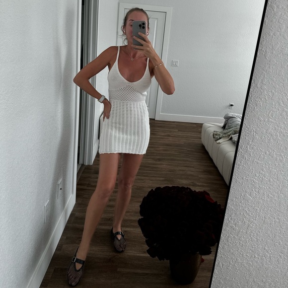 Dress Aritzia - Picture 1 of 3